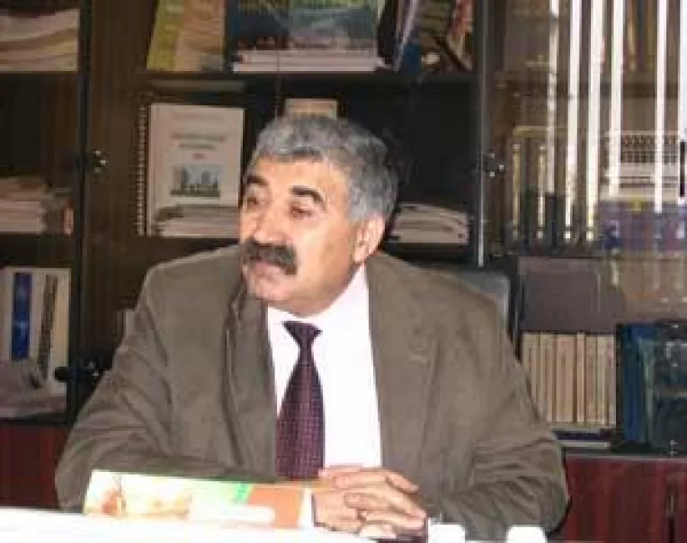 Ciobotea a scos concediul medical din maneca. Postul de subprefect, blocat