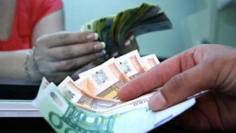 Cursul BNR a urcat la 4.2143 lei/euro