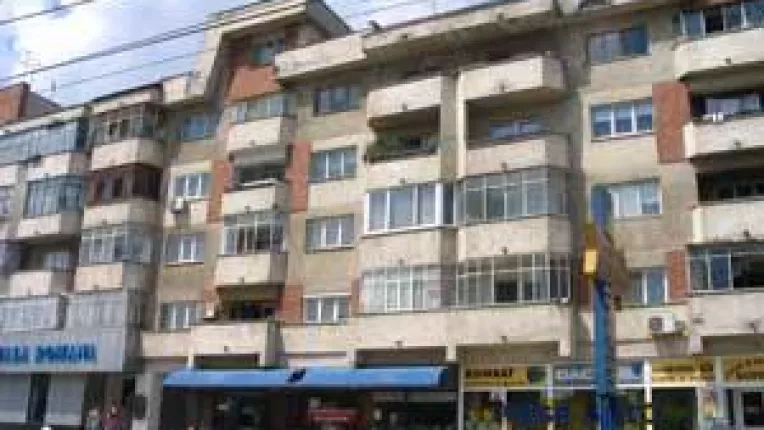 De frica Distrigaz. Termoficarea ii imprumuta pe datornici