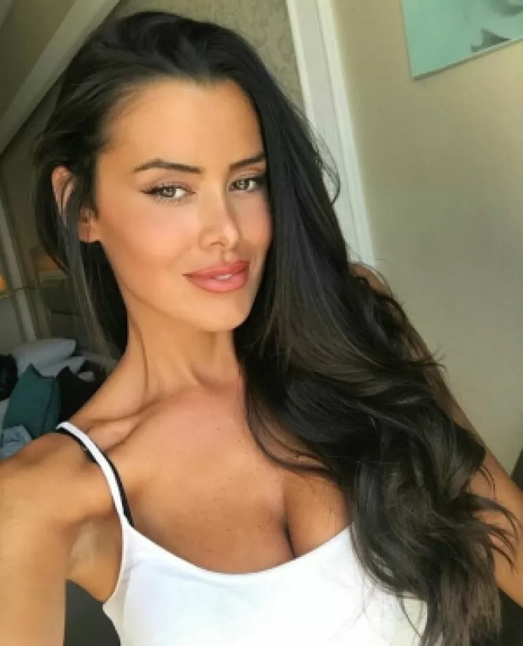 Eva Padlock, Monster Girl