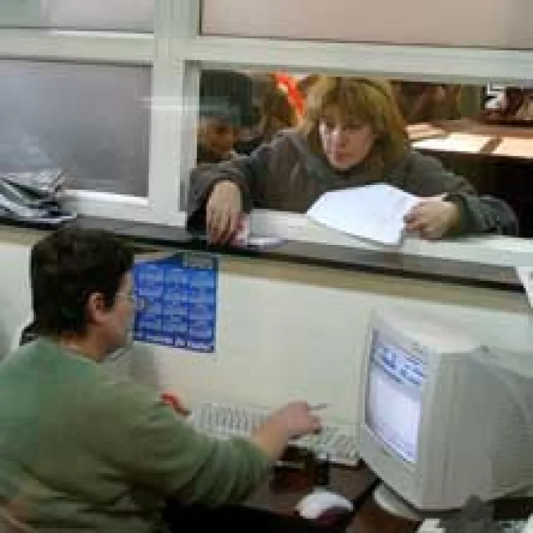 Excesul de proprietate ii va costa scump pe romani