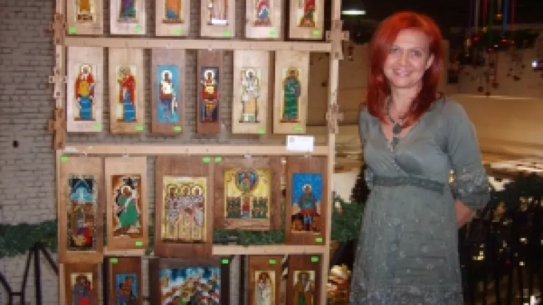 Liviu Flesariu: "Fac icoane pe sticla din zona Ardealului!"