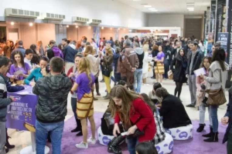 Mii de creativi au devorat spoturi publicitare pana dimineata la Sala Polivalenta!