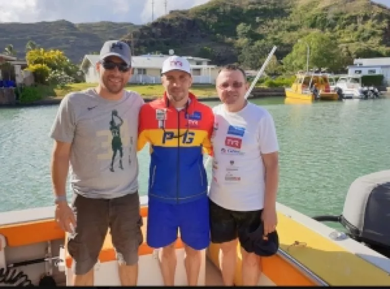 Paul Georgescu a reusit sa strabata inot Canalul Molokai, Hawaii (55,5 km)