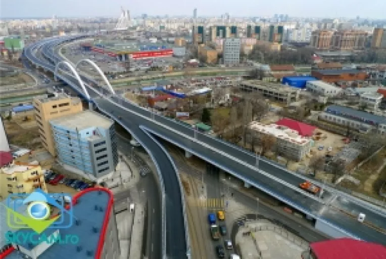 Portocalia : Inaugurarea Pasajului Basarab este greu digerata de militantii portocalii