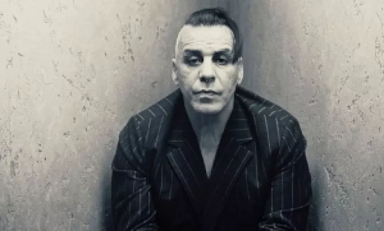 Solistul trupei Rammstein a fost diagnosticat cu coronavirus