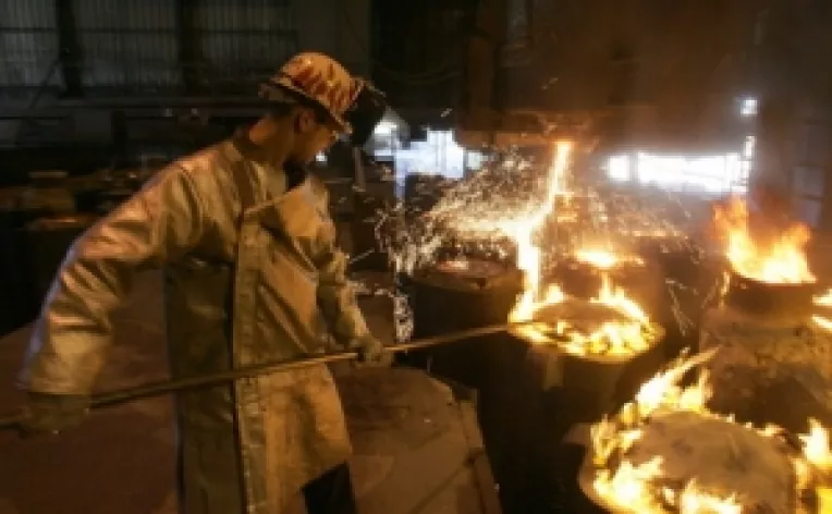 Traian  Basescu vrea inlocuirea siderurgiei romanesti cu agroturism