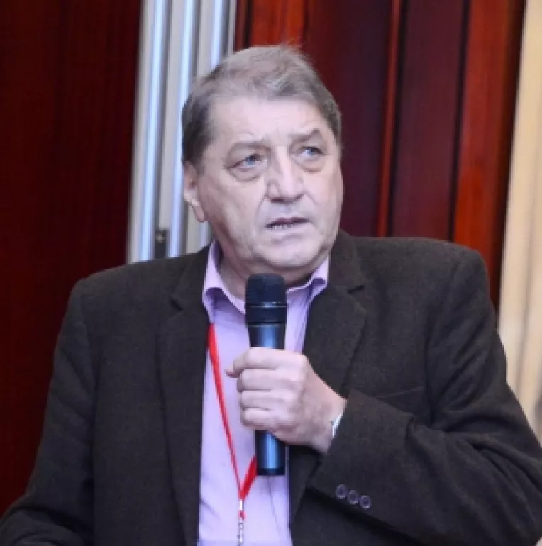 Un adevarat reper al dermatologiei romanesti:  Prof. Dr. Calin Giurcaneanu